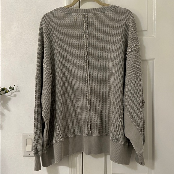 AE Big Hug Waffle Crew Neck Sweatshirt - Picture 15 of 15